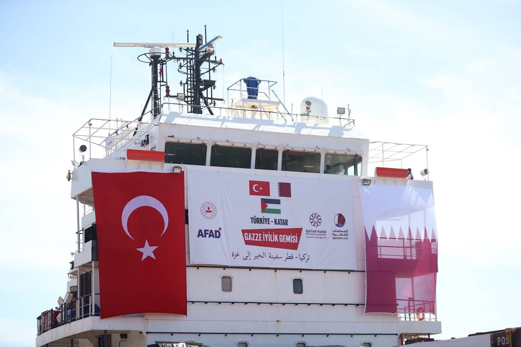 ‘Türkiye-Katar Gazze İyilik Gemisi’ Mersin'den uğurlandı 12